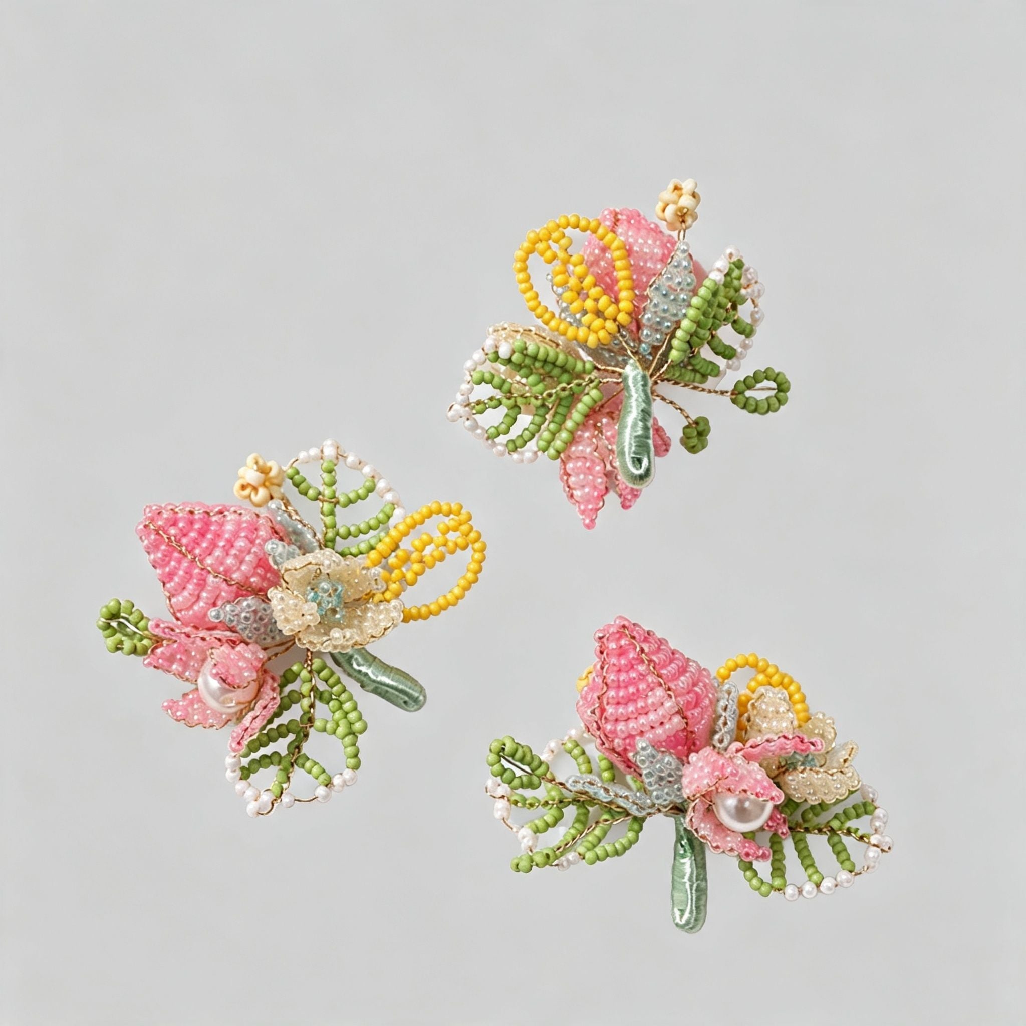 Handmade 3D Beaded Flower Bouquet Charm | DIY Keychain Necklace Pendant Pink Green Pearl Fairycore