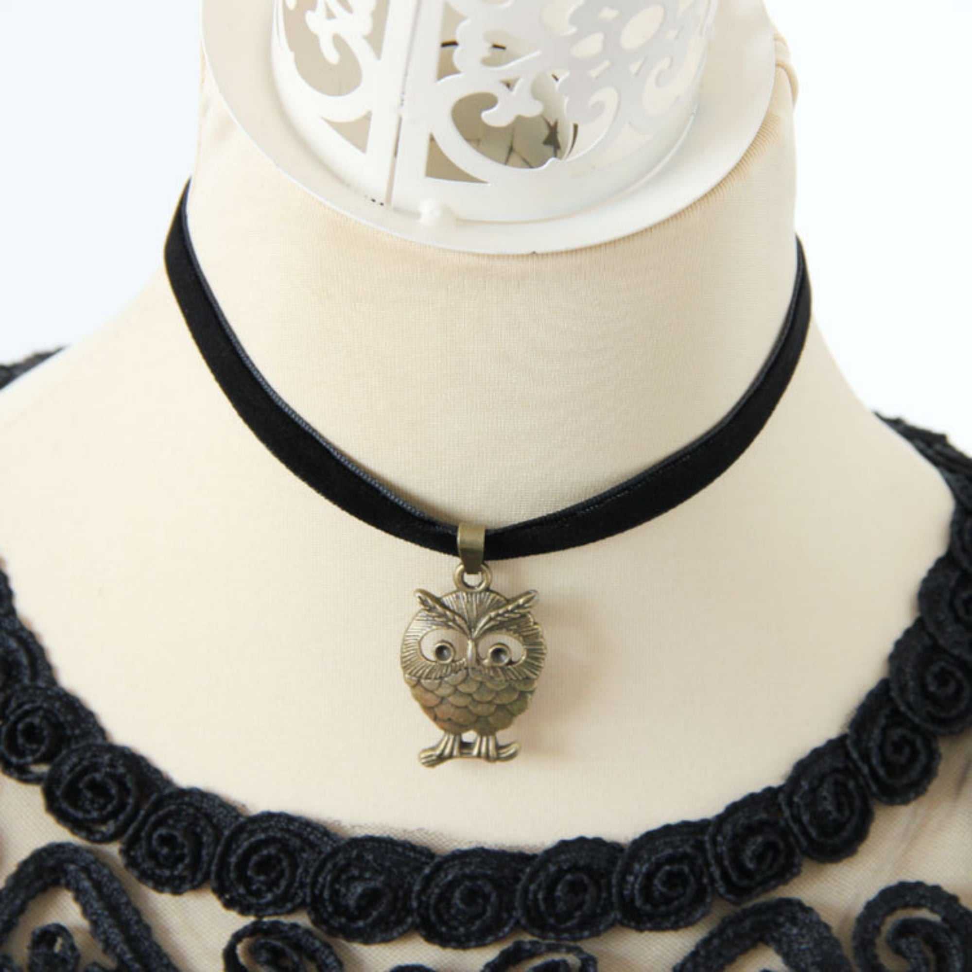 Halloween Black Velvet Owl Choker Necklace | Antique Bronze Owl Pendant Witch Familiar Night Owl Halloween Costume Jewelry Gift