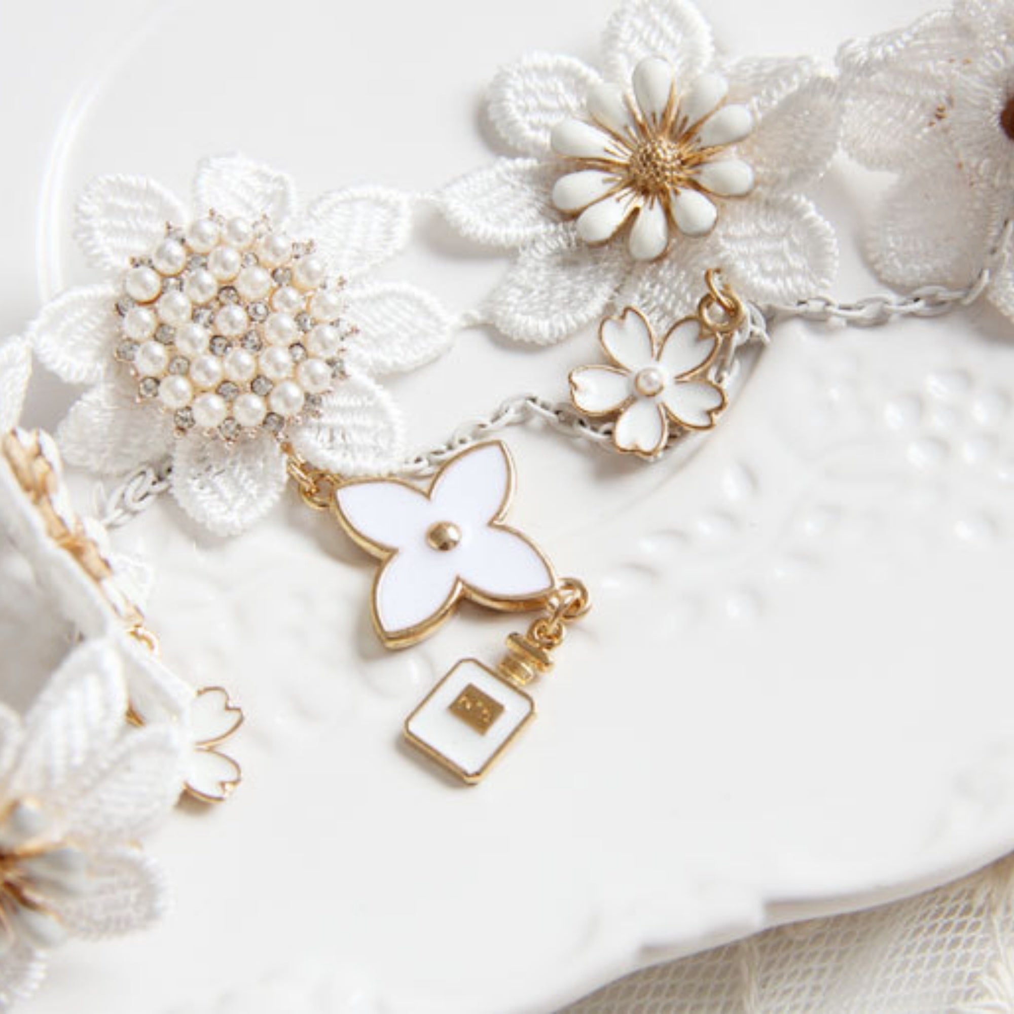 Halloween White Floral Lace Choker Necklace | Pearl Flower Enamel Daisy Perfume Bottle Charm Drop Ghost Bride Potion Witch Halloween Costume Jewelry Gift