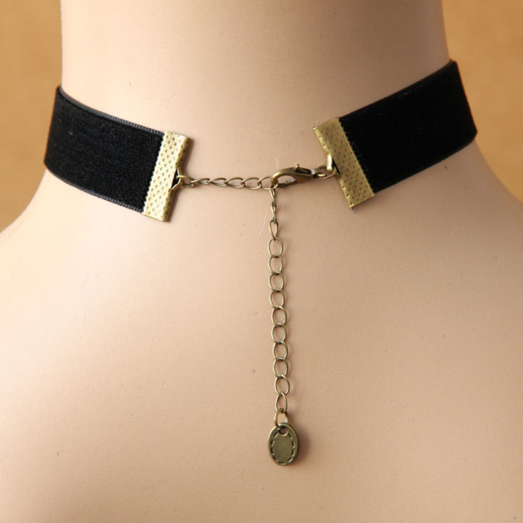 Halloween Black Velvet Wide Choker Necklace | Antique Bronze Victorian Lady Cameo Black Teardrop Drop Vampire Countess Gothic Halloween Costume Jewelry Gift