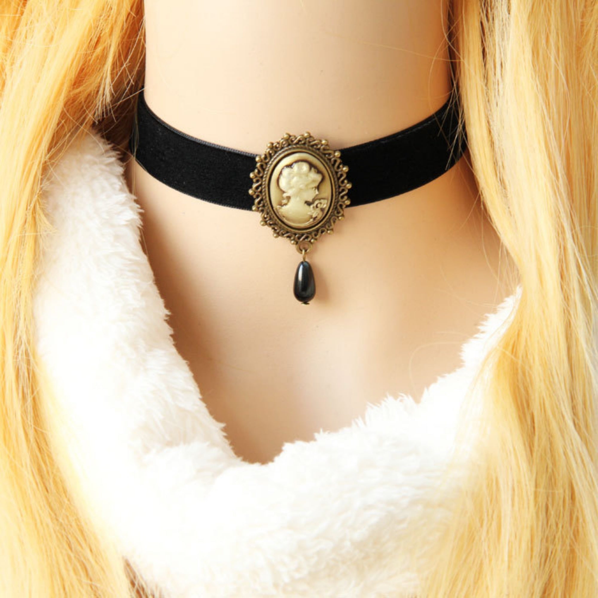 Halloween Black Velvet Wide Choker Necklace | Antique Bronze Victorian Lady Cameo Black Teardrop Drop Vampire Countess Gothic Halloween Costume Jewelry Gift