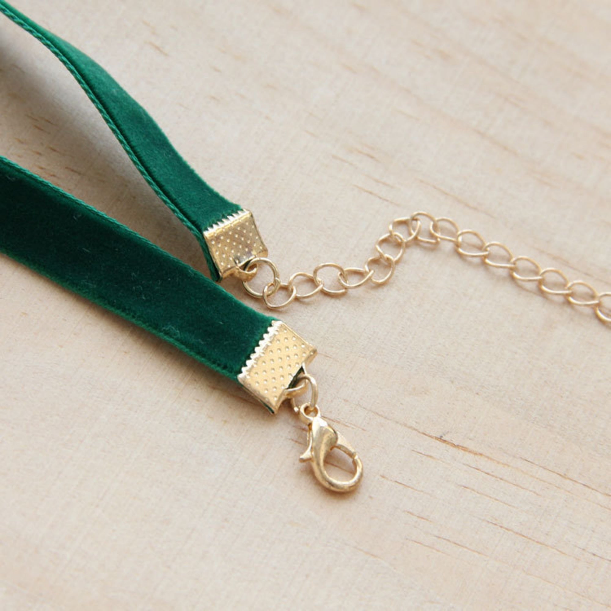 Halloween Green Velvet Choker Necklace | Red Cherry Enamel Pendant Evil Witch Poison Fruit Halloween Costume Jewelry Gift