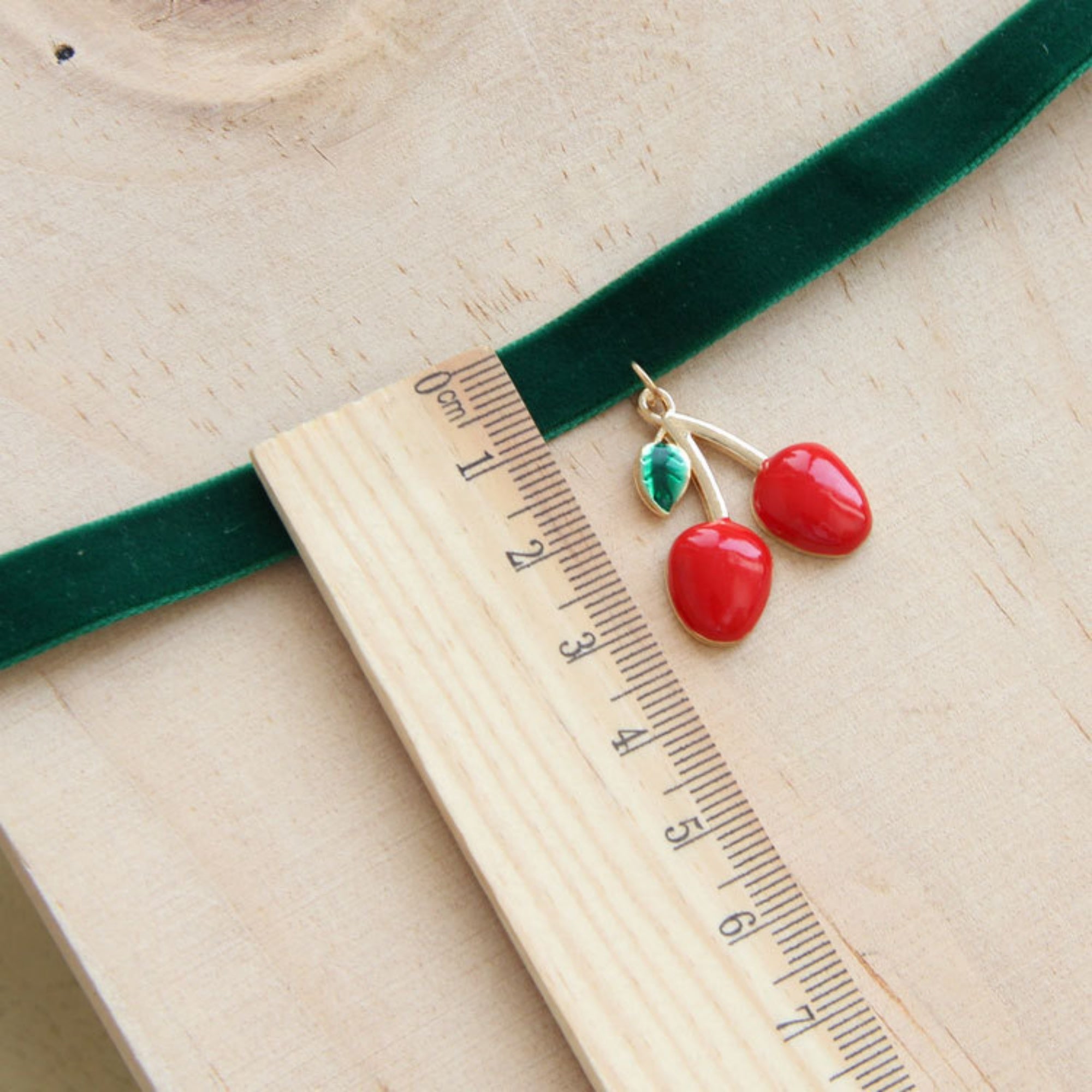 Halloween Green Velvet Choker Necklace | Red Cherry Enamel Pendant Evil Witch Poison Fruit Halloween Costume Jewelry Gift