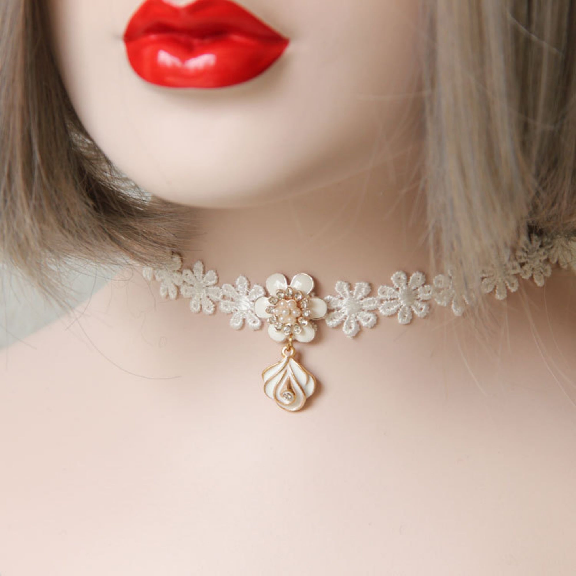 Halloween White Daisy Flower Lace Choker Necklace | Gold White Enamel Flame Drop Ghost Bride Fallen Angel White Witch Halloween Costume Jewelry Gift