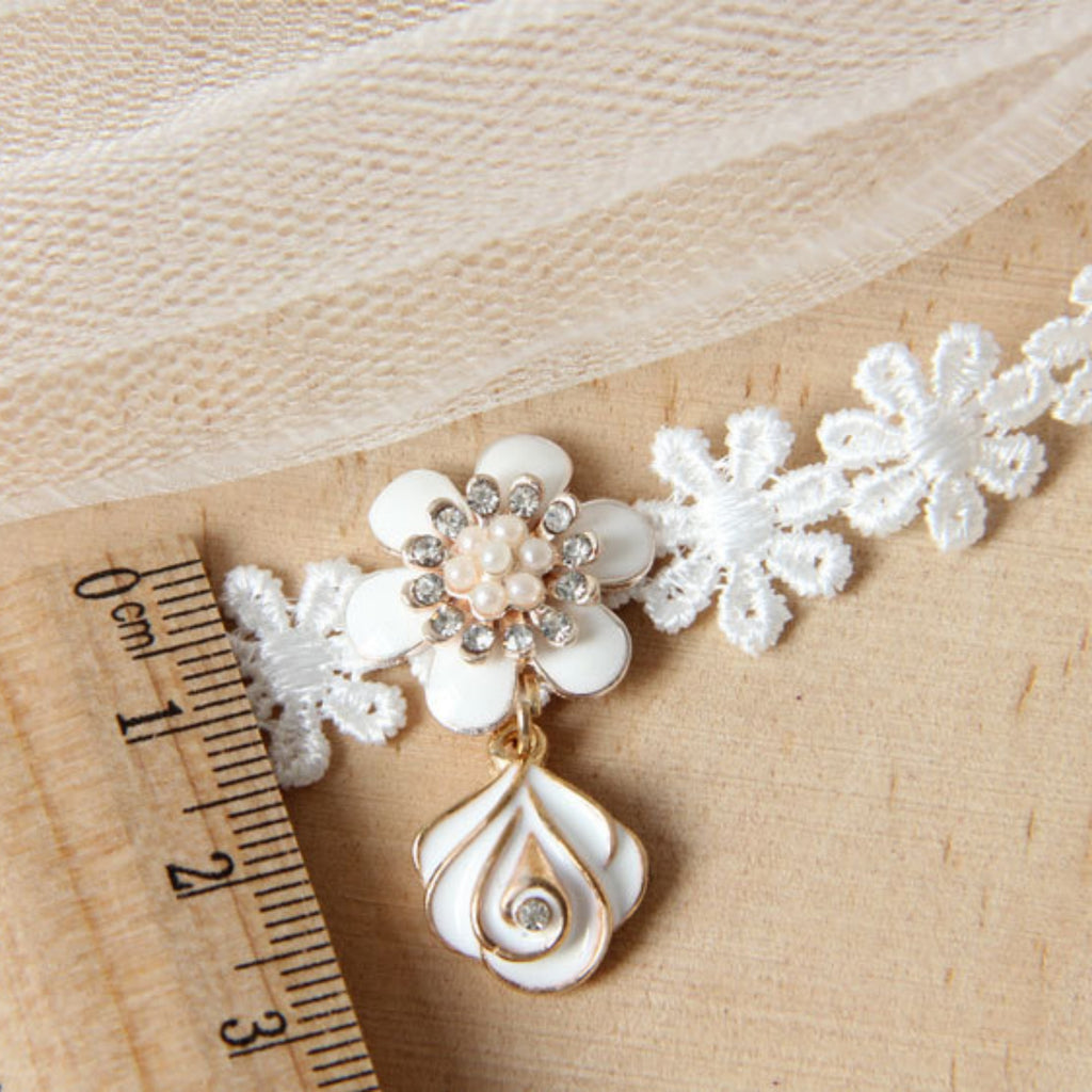 Halloween White Daisy Flower Lace Choker Necklace | Gold White Enamel Flame Drop Ghost Bride Fallen Angel White Witch Halloween Costume Jewelry Gift
