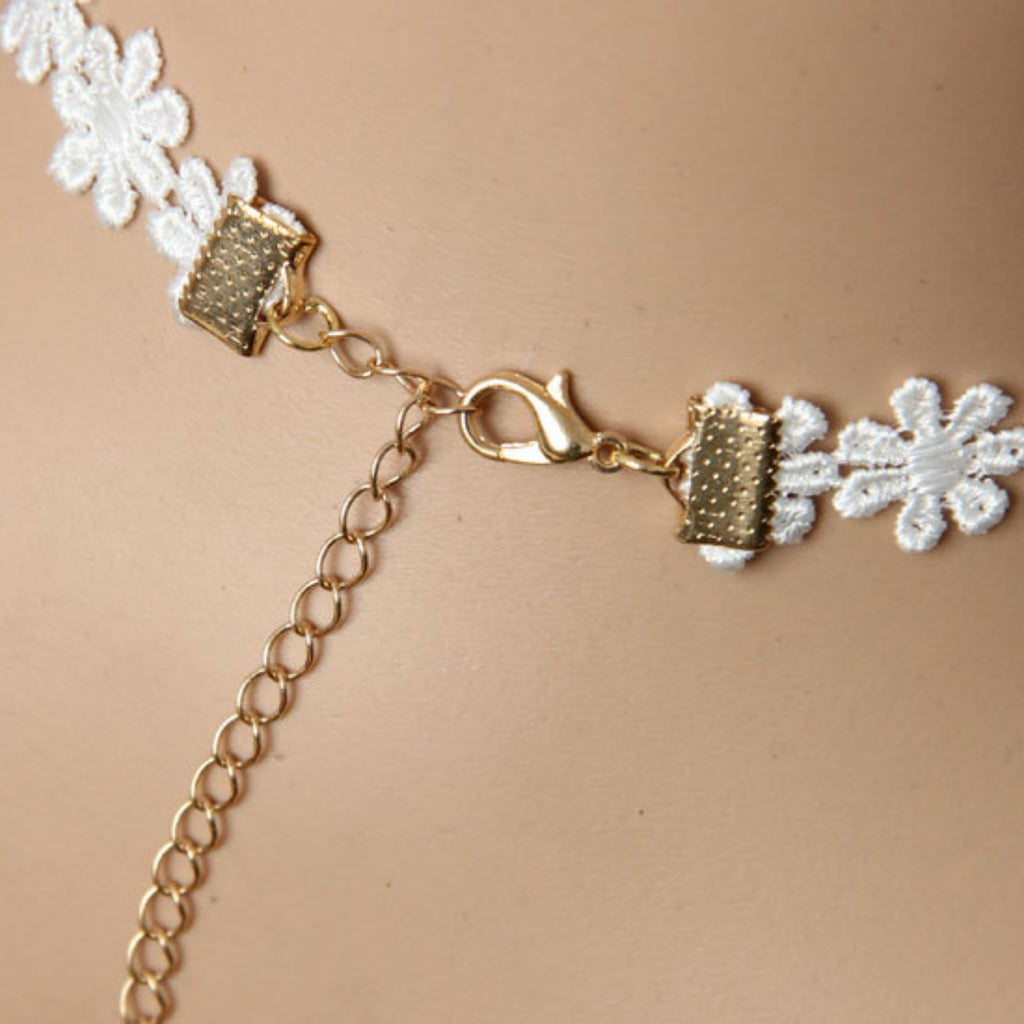 Halloween White Daisy Flower Lace Choker Necklace | Gold White Enamel Flame Drop Ghost Bride Fallen Angel White Witch Halloween Costume Jewelry Gift