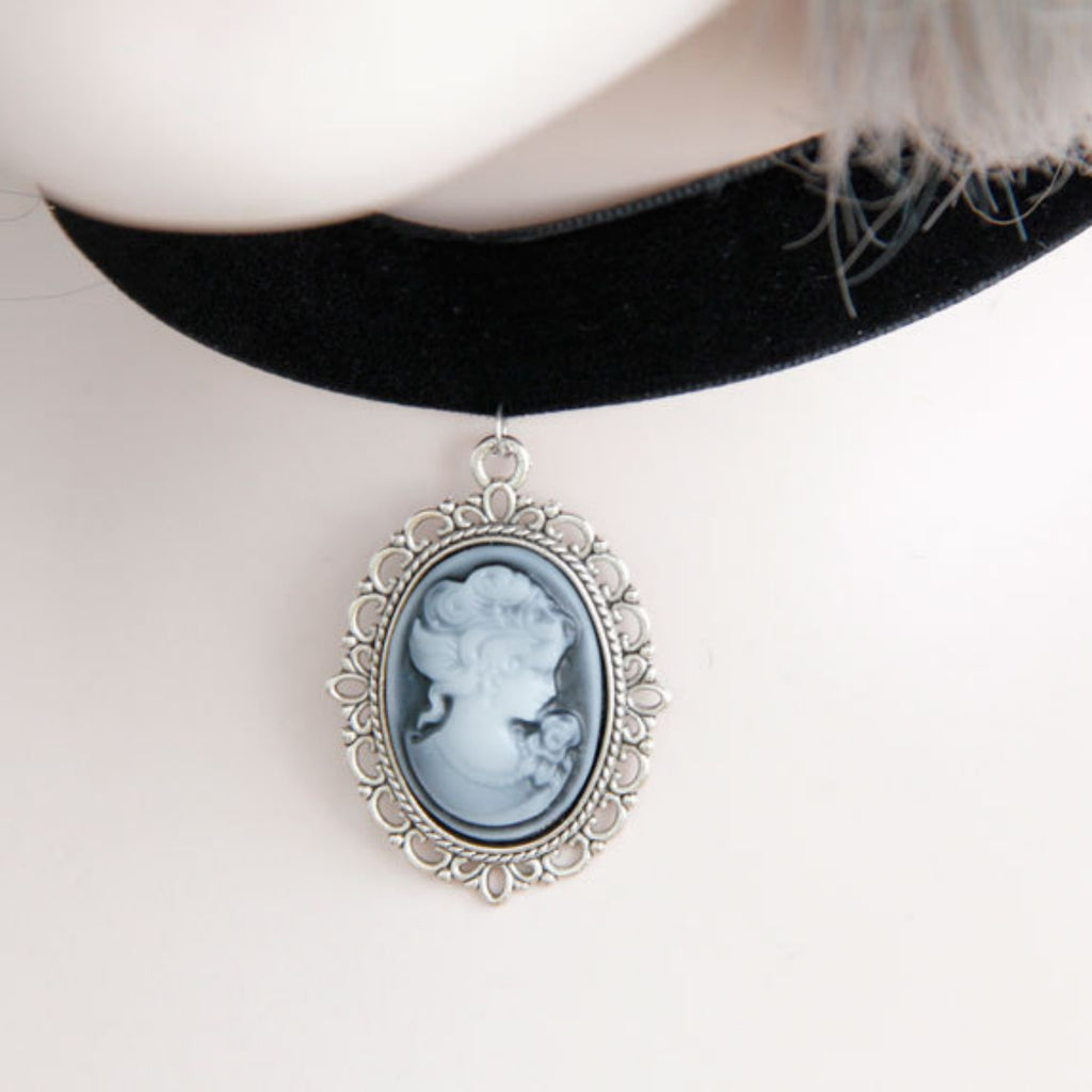 Halloween Black Velvet Cameo Choker Necklace | Victorian Vampire Lady Portrait Pendant Antique Silver Gothic Halloween Costume Jewelry Gift