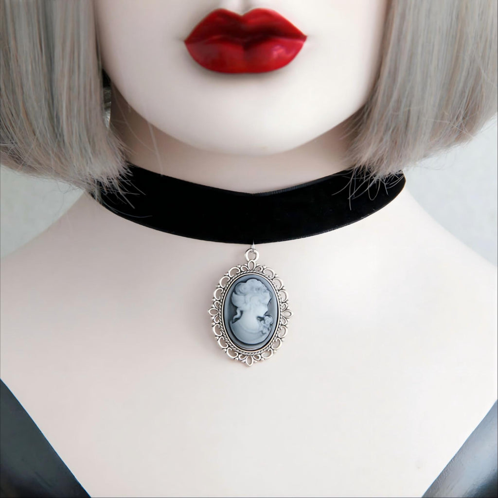 Halloween Black Velvet Cameo Choker Necklace | Victorian Vampire Lady Portrait Pendant Antique Silver Gothic Halloween Costume Jewelry Gift