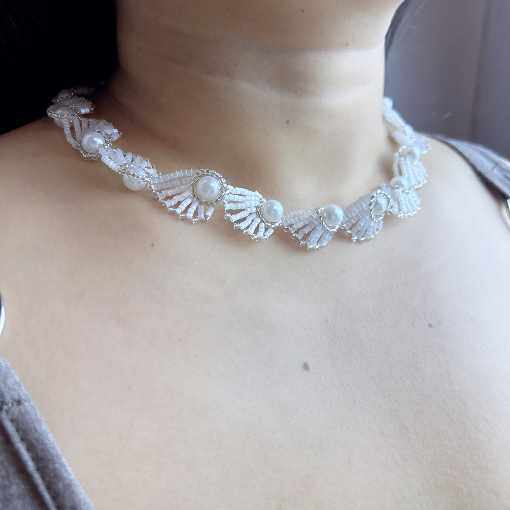 Handmade Silver & White 3D Scallop Shell Flower Garland Choker Necklace | Large Pearl Center Bridal Luxe Collar