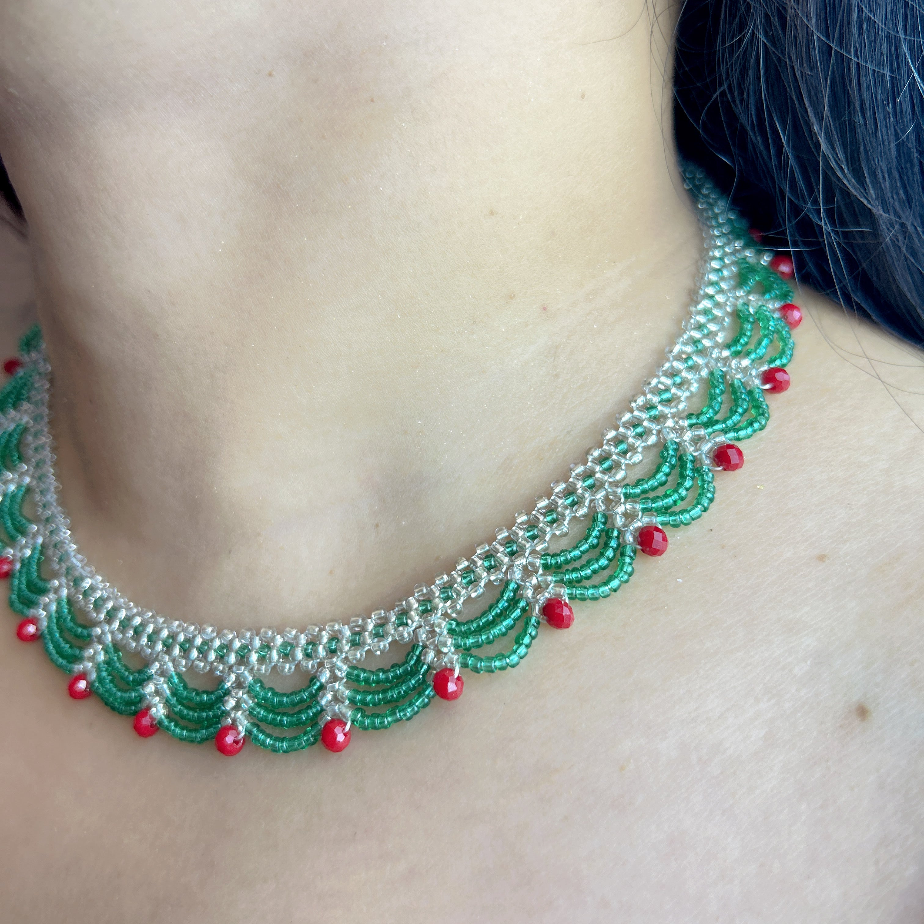 Handmade Silver & Emerald Green Scallop Beaded Choker Necklace | Red Crystal Accent Festive Statement Collar