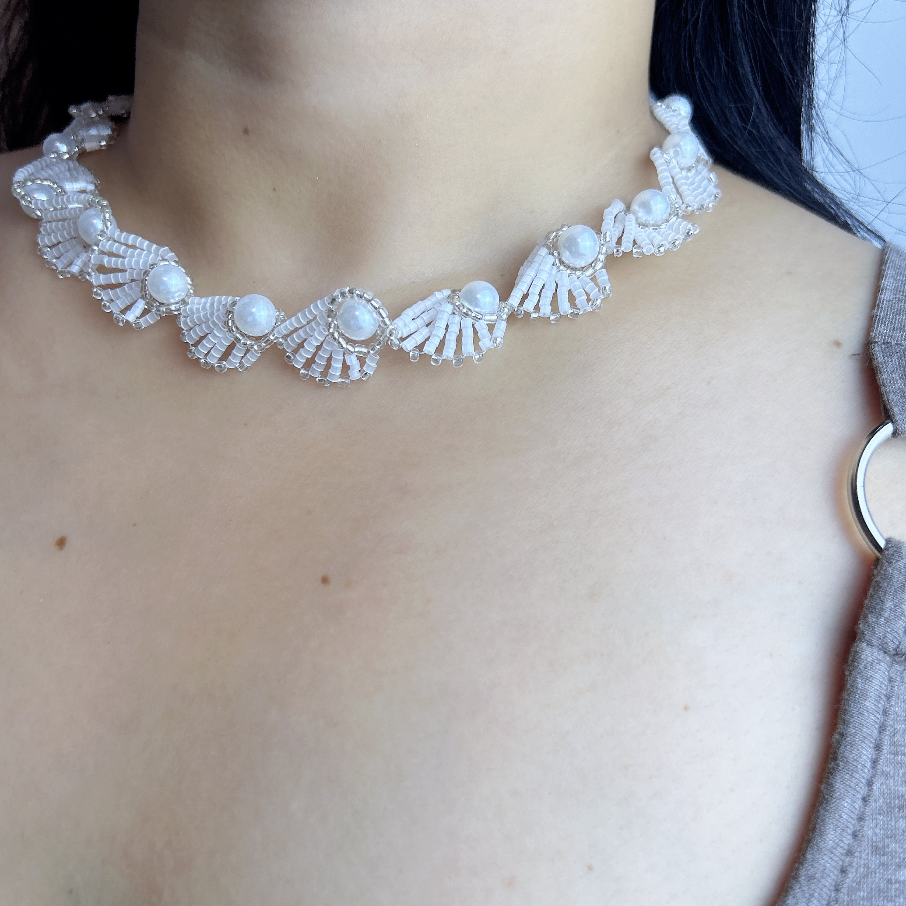 Handmade Silver & White 3D Scallop Shell Flower Garland Choker Necklace | Large Pearl Center Bridal Luxe Collar