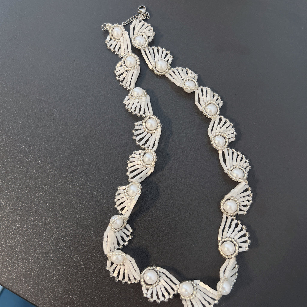 Handmade Silver & White 3D Scallop Shell Flower Garland Choker Necklace | Large Pearl Center Bridal Luxe Collar