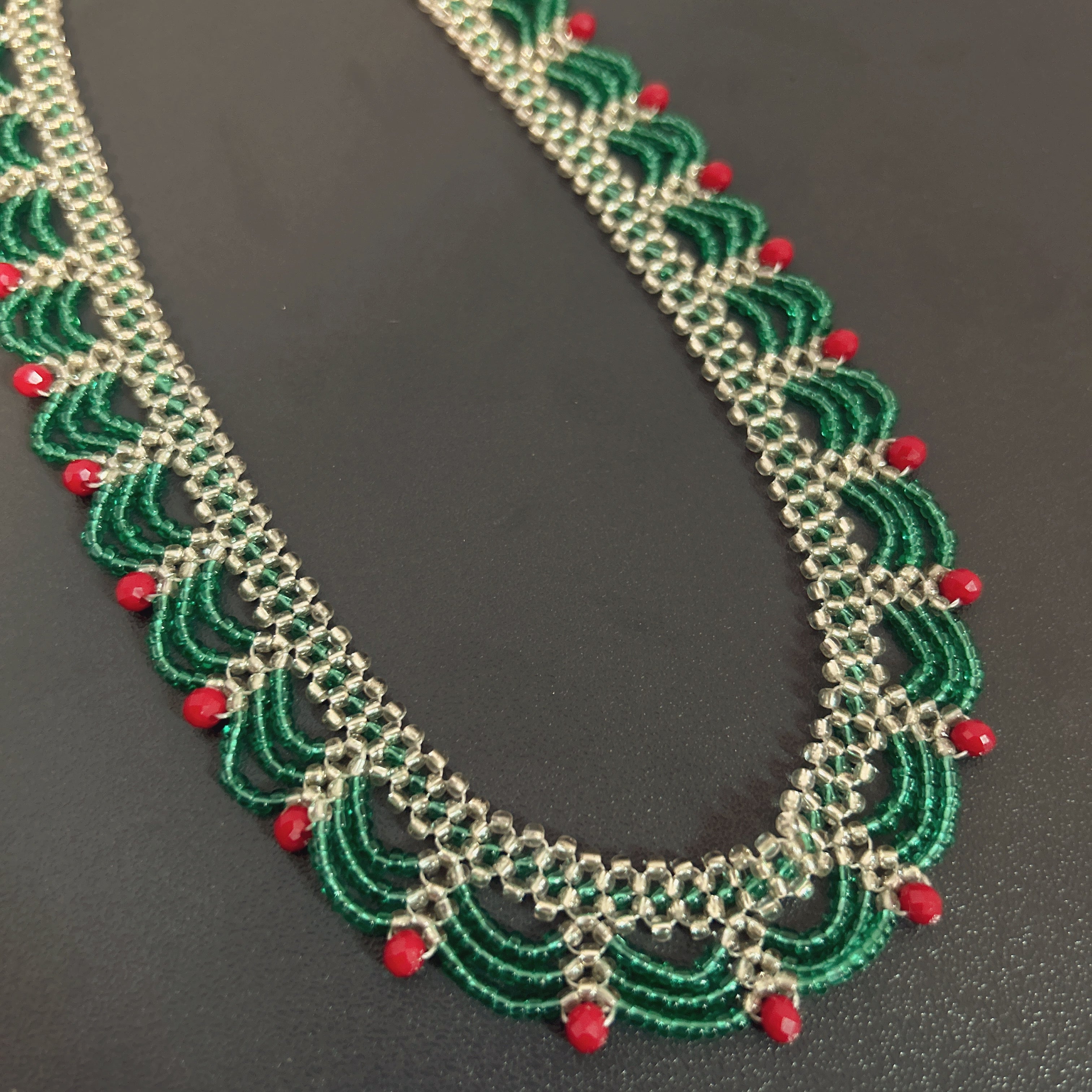 Handmade Silver & Emerald Green Scallop Beaded Choker Necklace | Red Crystal Accent Festive Statement Collar