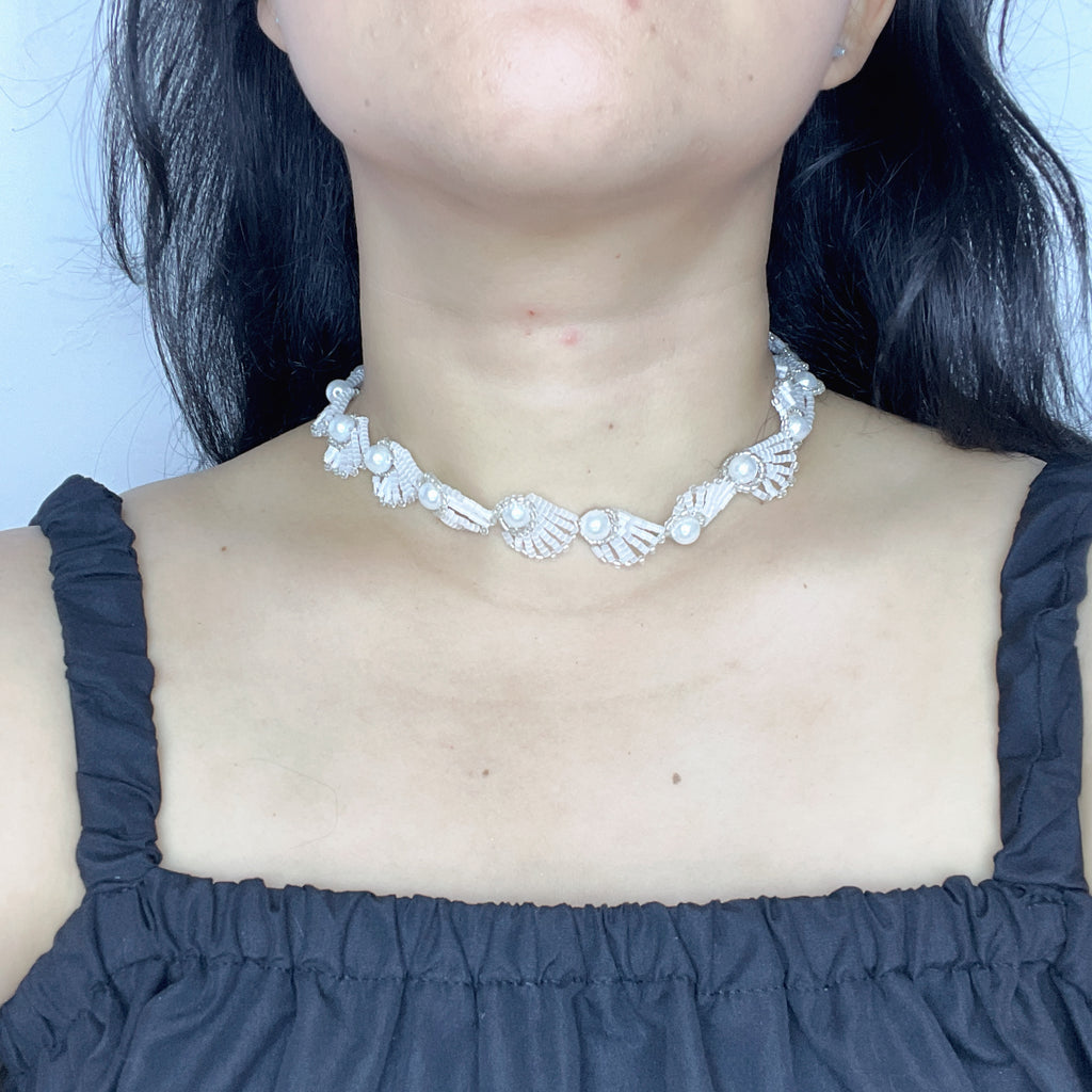 Handmade Silver & White 3D Scallop Shell Flower Garland Choker Necklace | Large Pearl Center Bridal Luxe Collar