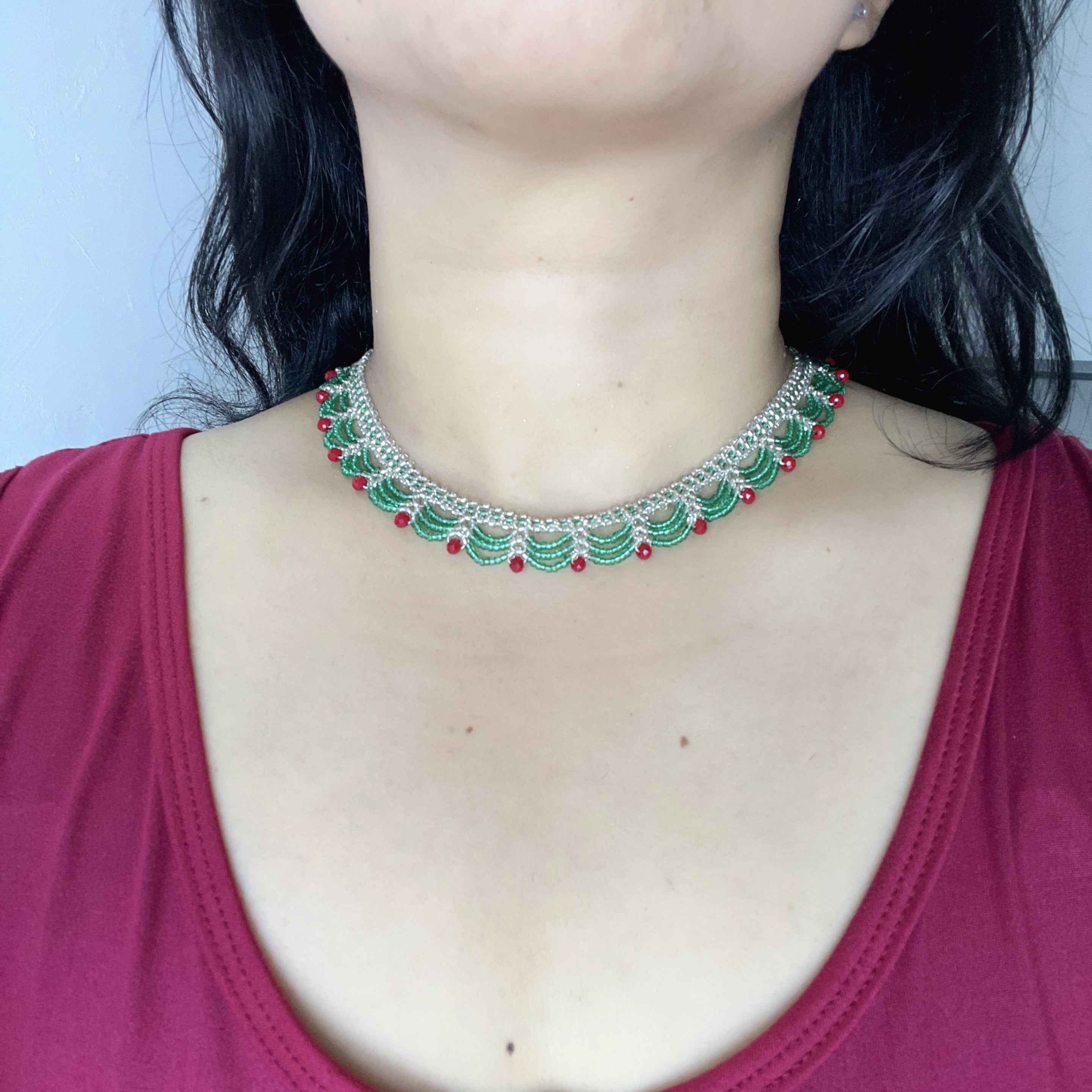 Handmade Silver & Emerald Green Scallop Beaded Choker Necklace | Red Crystal Accent Festive Statement Collar